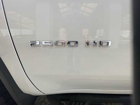 Used 2024 Chevrolet Silverado 2500 Custom w/ Custom Value Package image 30