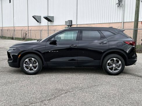Certified 2023 Chevrolet Blazer LT w/ Convenience Package image 2