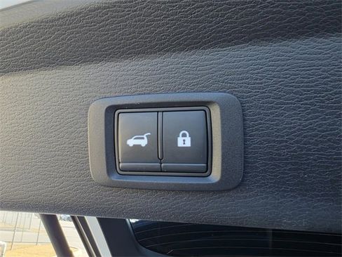 Used 2022 Mitsubishi Outlander SEL image 15