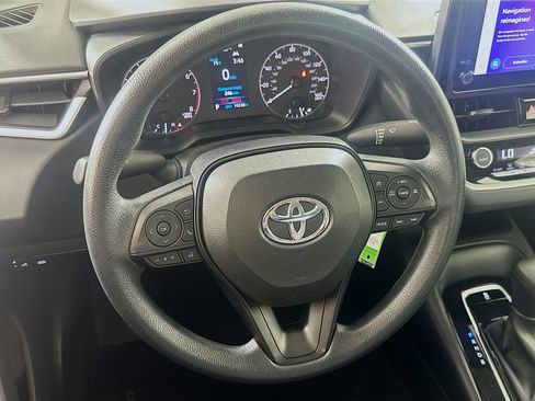 Used 2024 Toyota Corolla LE FWD image 18