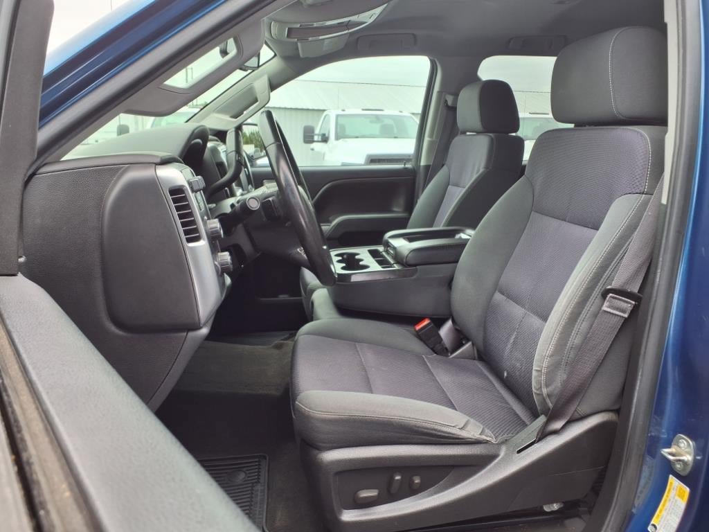 Used 2015 Chevrolet Silverado 2500 LT w/ LT Convenience Package AWD/4WD image 11