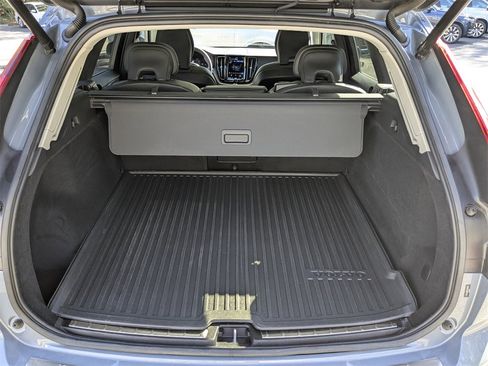 Certified 2023 Volvo XC60 B5 Plus w/ Climate Package image 13