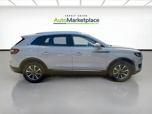 Used 2020 Lincoln Nautilus Reserve AWD/4WD image 8
