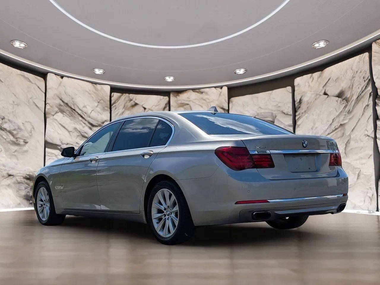 Used 2013 BMW 740Li xDrive AWD/4WD image 7