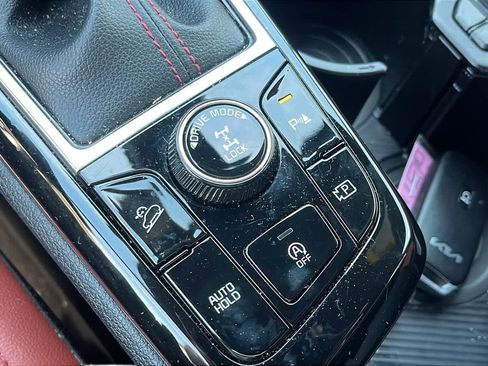 Used 2023 Kia Sportage SX image 22
