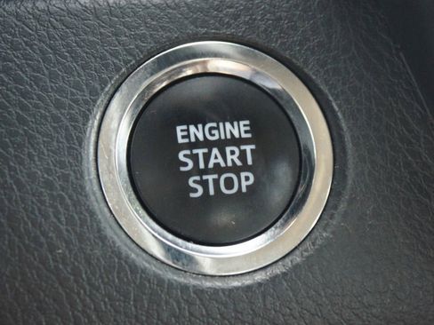 Used 2023 Toyota Camry XSE image 8