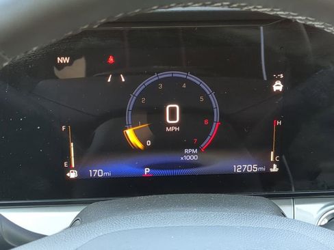 Used 2025 Chevrolet Trax LT w/ LT Convenience Package image 26