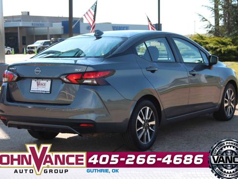 Used 2024 Nissan Versa SV FWD image 9