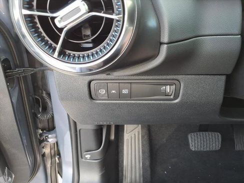 New 2026 Chevrolet Equinox EV LT image 9