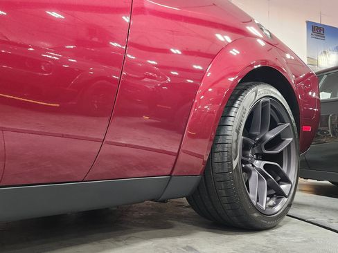Used 2019 Dodge Challenger SRT Hellcat Redeye image 37