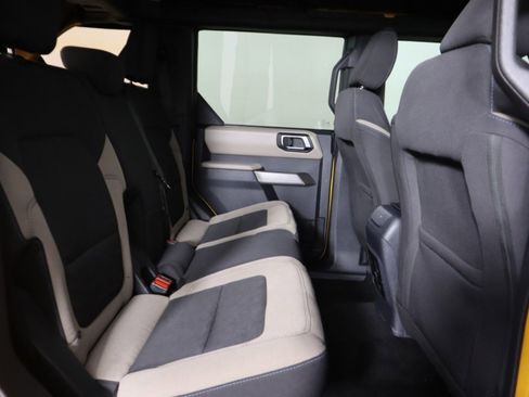 Used 2022 Ford Bronco Wildtrak image 11