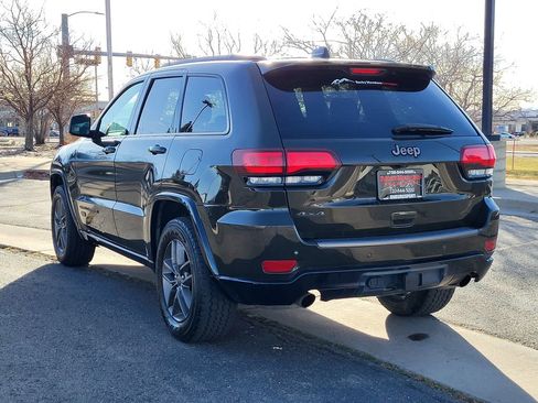 Used 2017 Jeep Grand Cherokee Limited 75th Anniversary AWD/4WD image 6