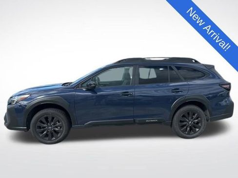 Used 2025 Subaru Outback Onyx Edition image 4