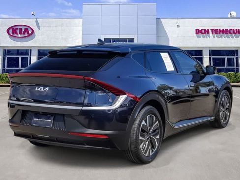 Certified 2024 Kia EV6 Light AWD/4WD image 4