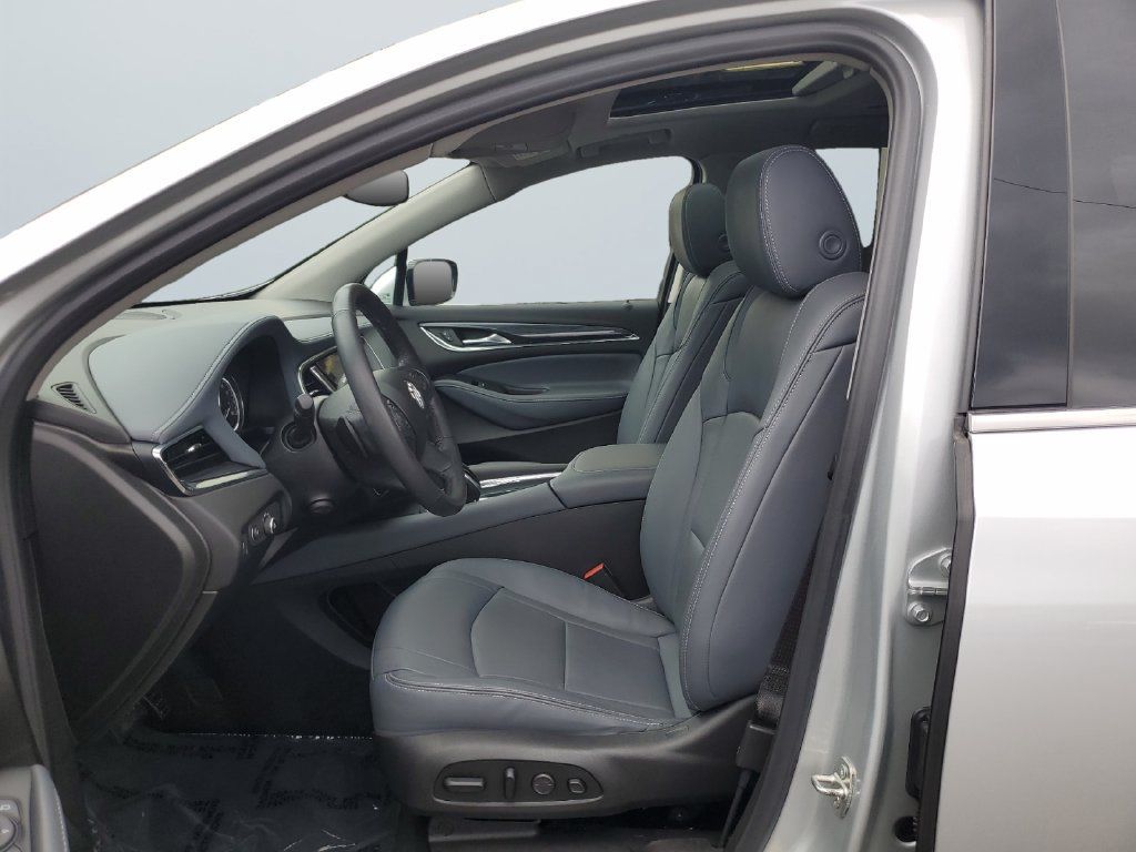 Used 2021 Buick Enclave Premium w/ Sun and Sites Package FWD image 9