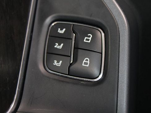 Used 2021 Ford F150 Lariat w/ Equipment Group 502A High image 36