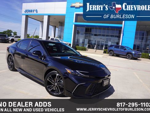 Used 2025 Toyota Camry XSE w/ Premium Package FWD image 1