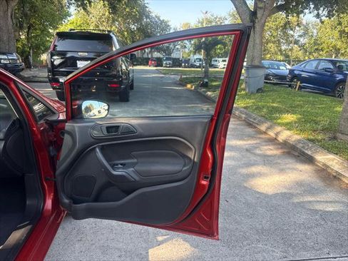 Used 2018 Ford Fiesta SE FWD image 28