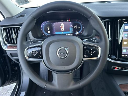Certified 2024 Volvo V60 B5 Cross Country Plus image 18