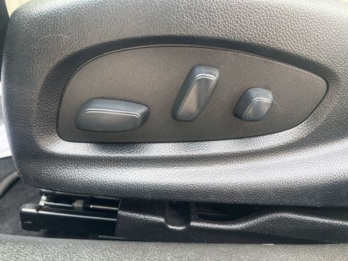 Used 2019 Chevrolet Impala LT w/ Sunroof and Spoiler Package image 17