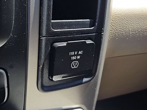 Used 2015 RAM 1500 Lone Star RWD image 28