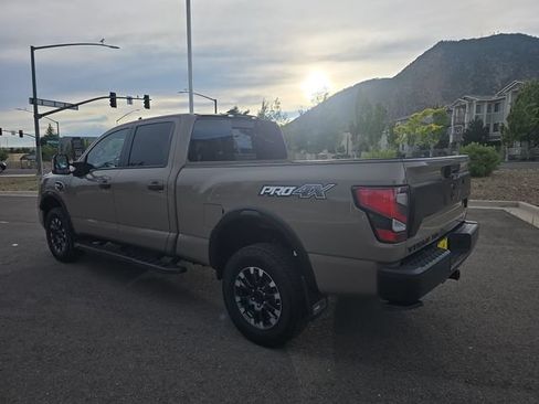 Used 2024 Nissan Titan PRO-4X AWD/4WD image 5