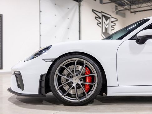 Used 2021 Porsche 718 Cayman GT4 image 18