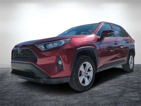 Used 2021 Toyota RAV4 XLE image 8
