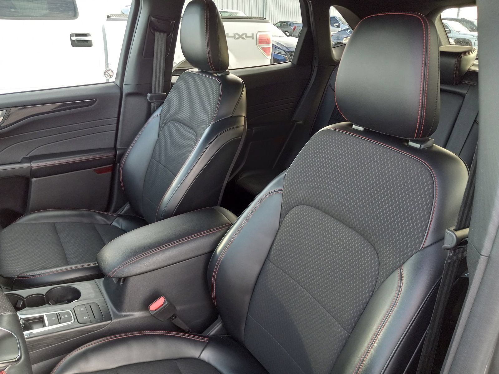 Used 2024 Ford Escape ST-Line w/ Cold Weather Package FWD image 14