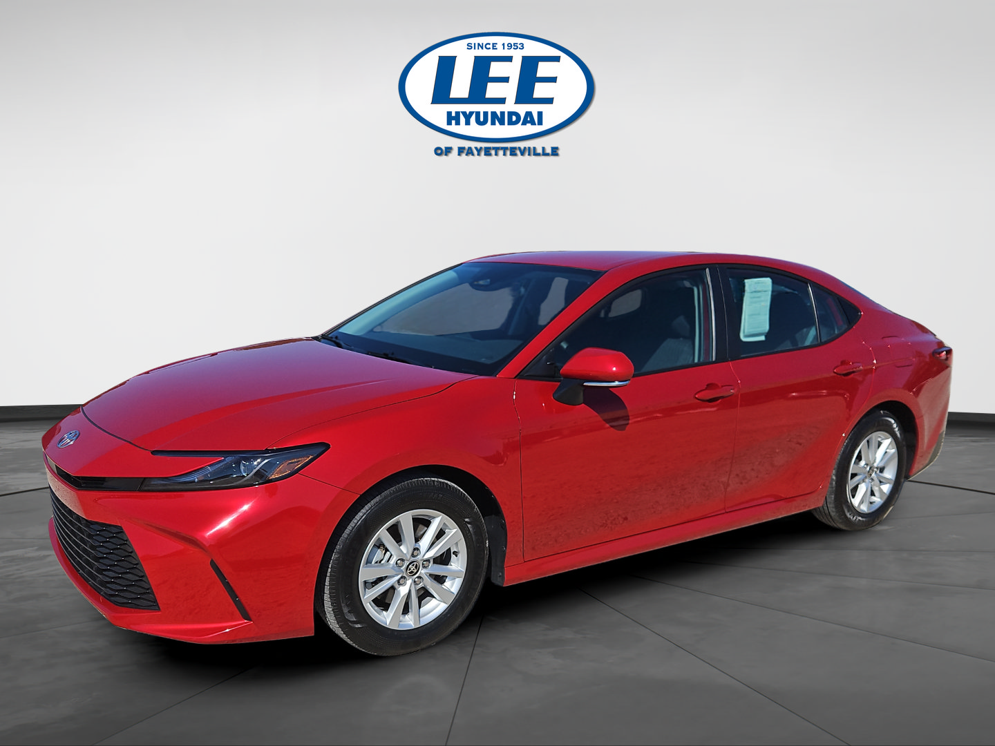 Used 2025 Toyota Camry LE FWD image 7