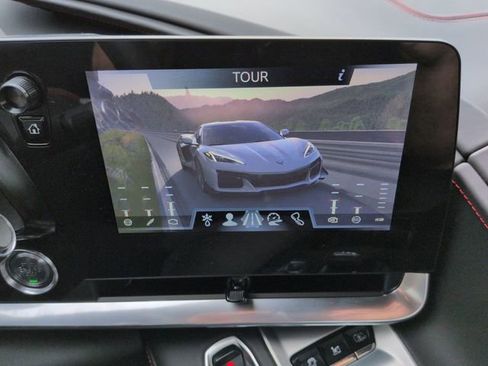 Used 2024 Chevrolet Corvette Z06 w/ Z07 Performance Package image 42