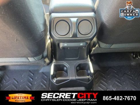 Used 2024 Jeep Wrangler Unlimited Sport AWD/4WD image 13