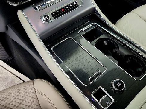 Used 2025 Lincoln Aviator 2WD w/ Jet Appearance Package image 14