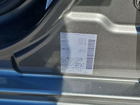 Used 2024 Nissan Altima 2.5 SR w/ SR Premium Package image 39