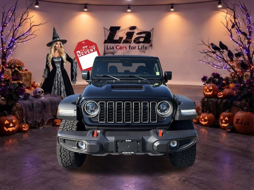 Used 2025 Jeep Gladiator Mojave w/ Convenience Group AWD/4WD image 11
