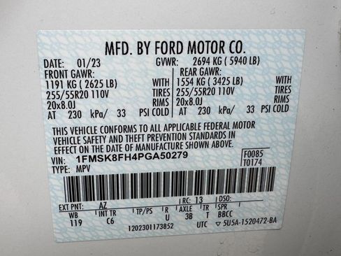 Used 2023 Ford Explorer Limited w/ Limited Technology Package image 32