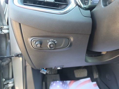 Used 2023 Chevrolet Equinox LT w/ LPO, Floor Liner Package image 20