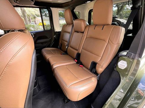 Used 2021 Jeep Wrangler Unlimited Rubicon image 19