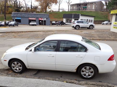 Used 2008 Kia Optima LX image 4