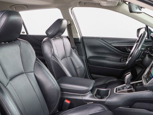 Used 2023 Subaru Outback Limited image 27