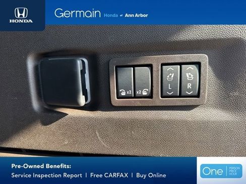 Used 2024 Chevrolet Suburban Z71 w/ Luxury Package AWD/4WD image 15