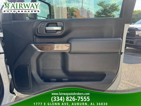 Used 2022 GMC Sierra 3500 SLE w/ SLE Convenience Package AWD/4WD image 22
