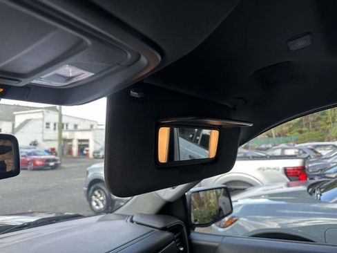 Used 2025 GMC Sierra 1500 SLT image 19