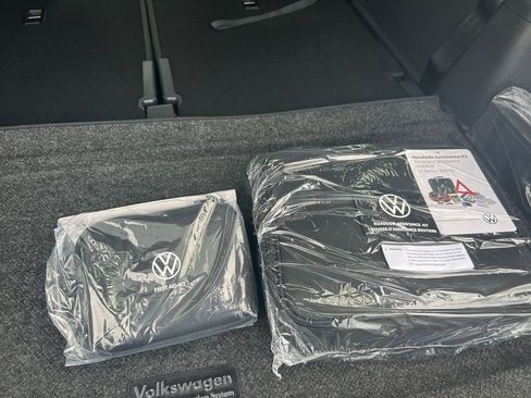 New 2026 Volkswagen Atlas SE FWD image 38