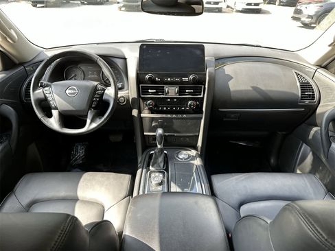 Used 2024 Nissan Armada SV image 10