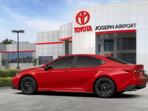New 2026 Toyota Camry SE FWD image 32