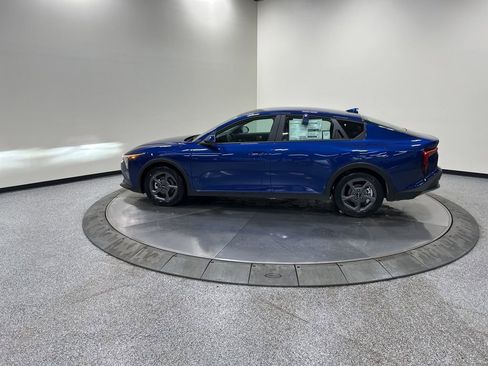 New 2026 Kia K4 LXS image 8