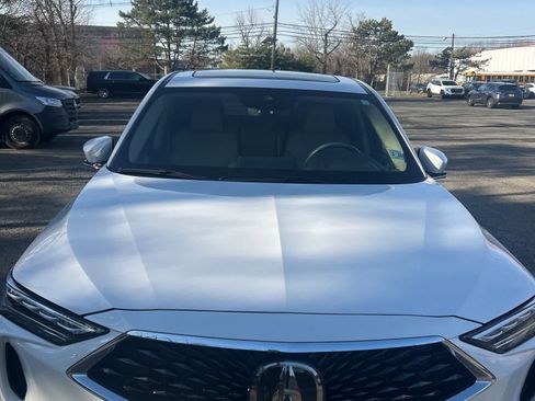 Used 2023 Acura MDX SH-AWD w/ Technology Package image 9