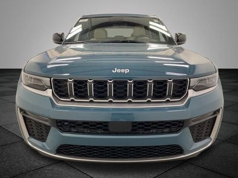 New 2026 Jeep Grand Cherokee Limited image 2