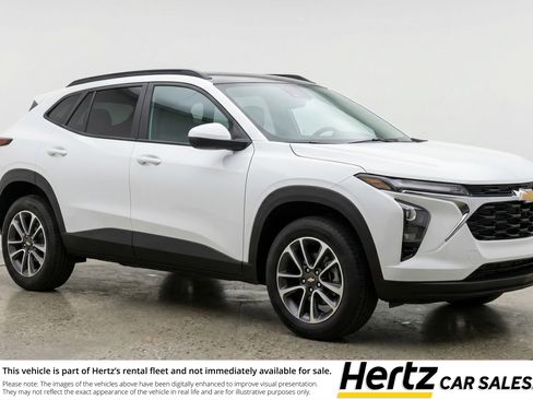 Used 2025 Chevrolet TrailBlazer LT image 1